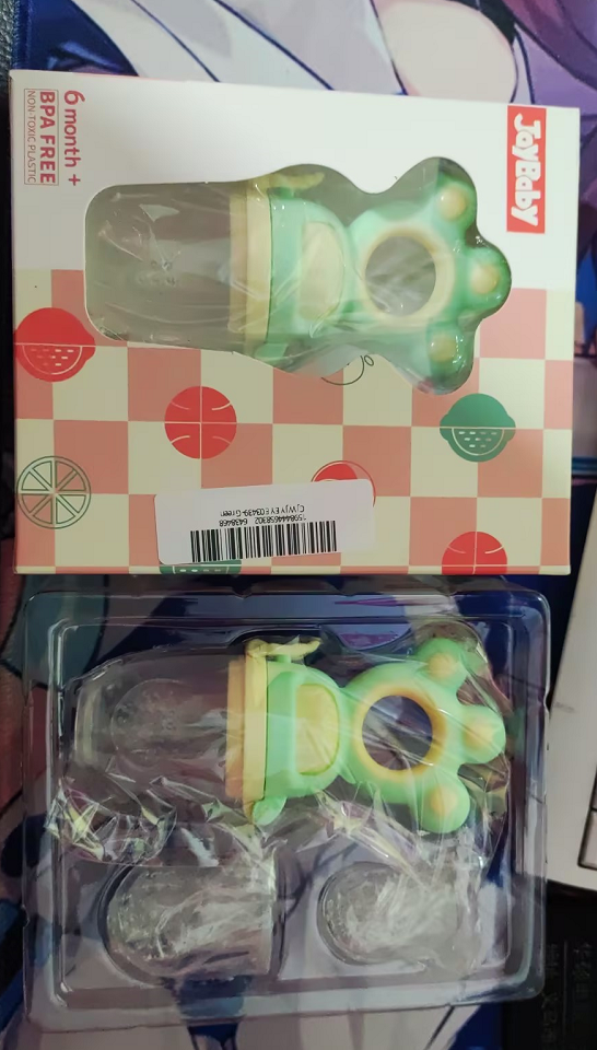 Safe Baby Fruit Feeder: BPA-Free & Easy to Clean - MAMTASTIC