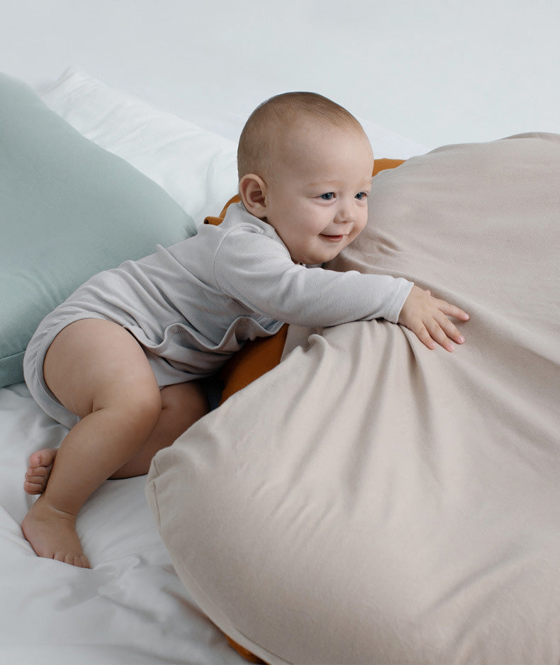 Portable Baby Nest for Travel - Soft and Breathable Cotton, Comfortable for Baby - MAMTASTIC