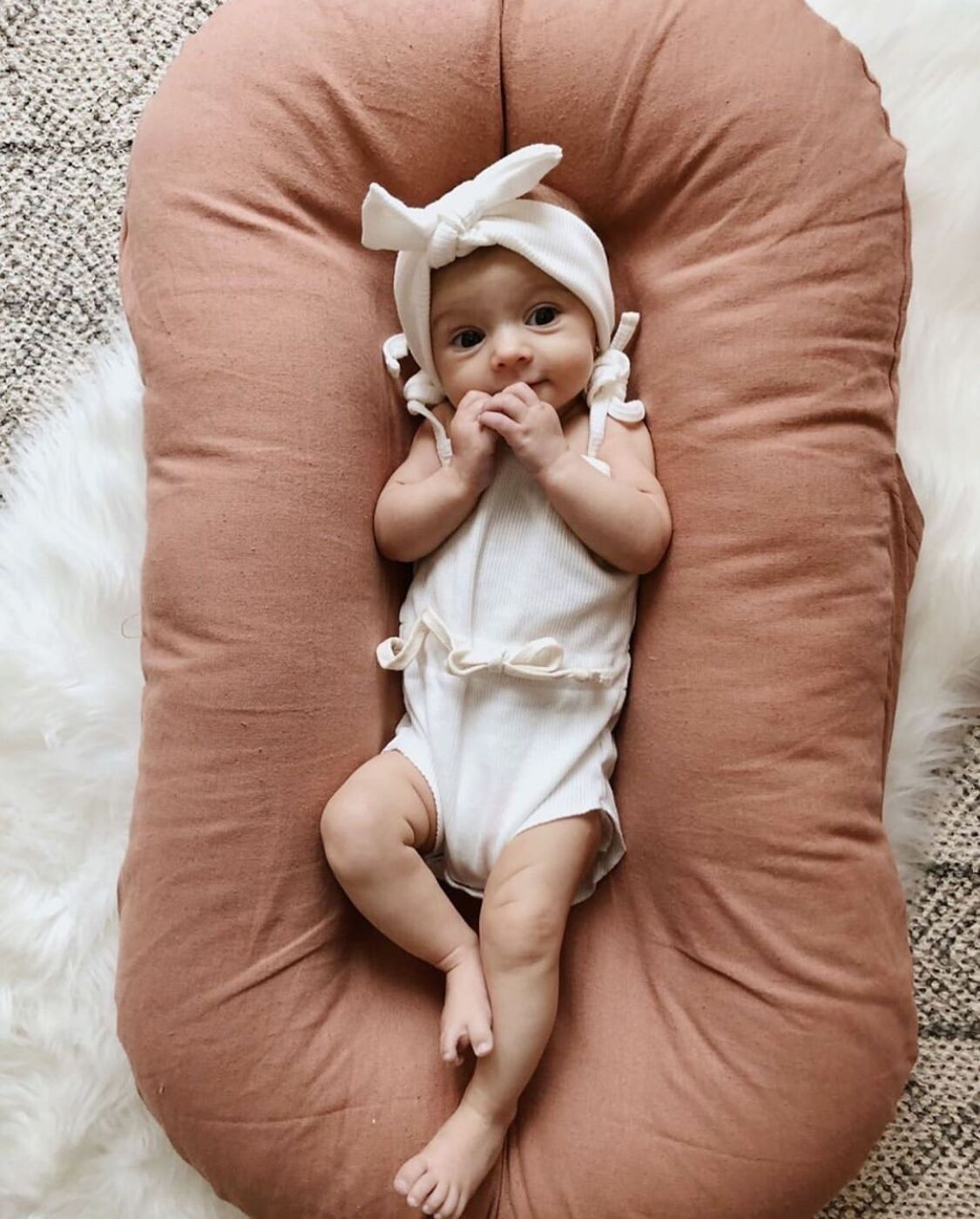 Newborn Bionic Bed Movable Crib - Safe and Comfortable Portable Baby Bed - MAMTASTIC