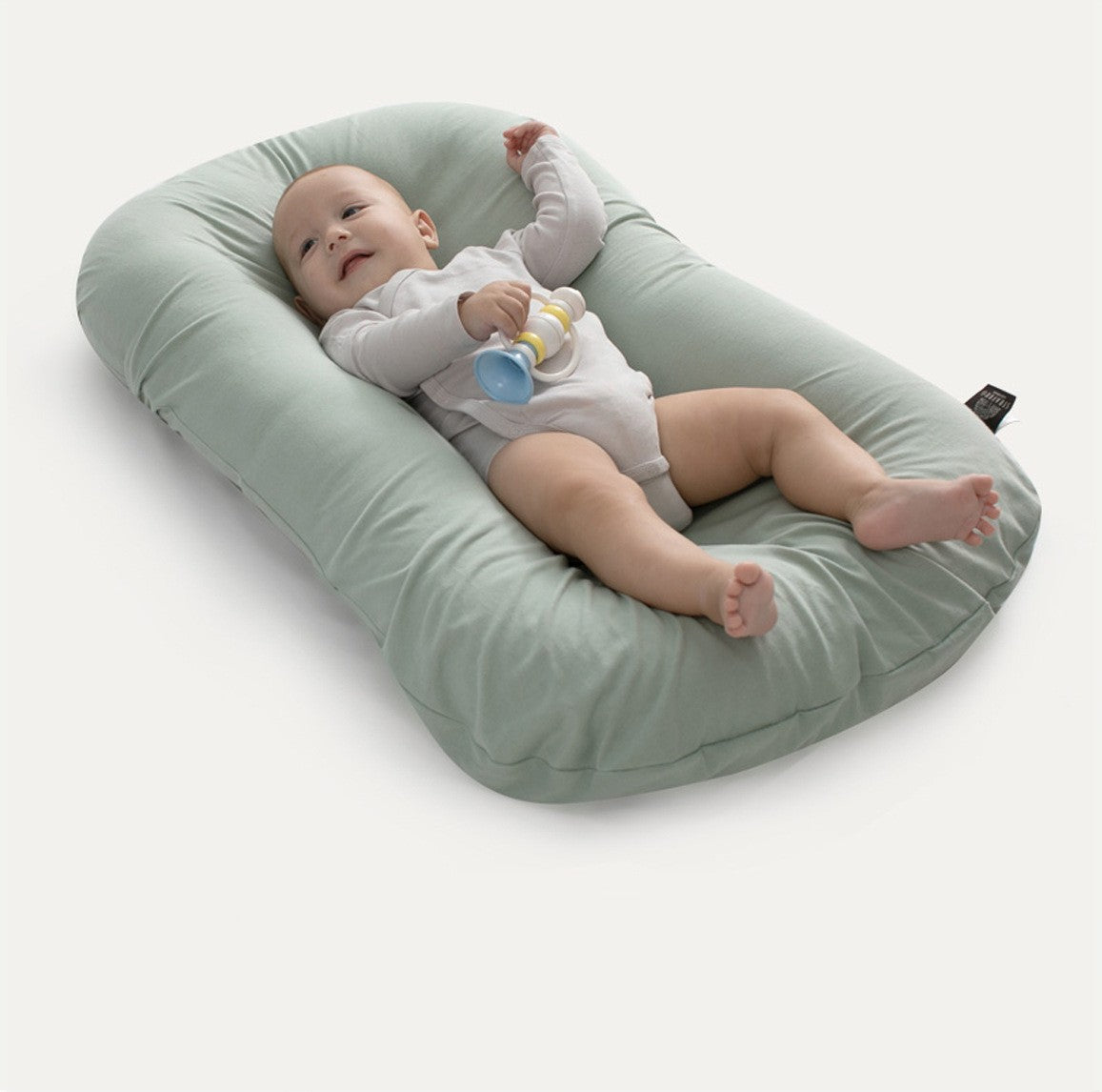 Portable Baby Nest for Safe and Comfortable Sleep - MAMTASTIC