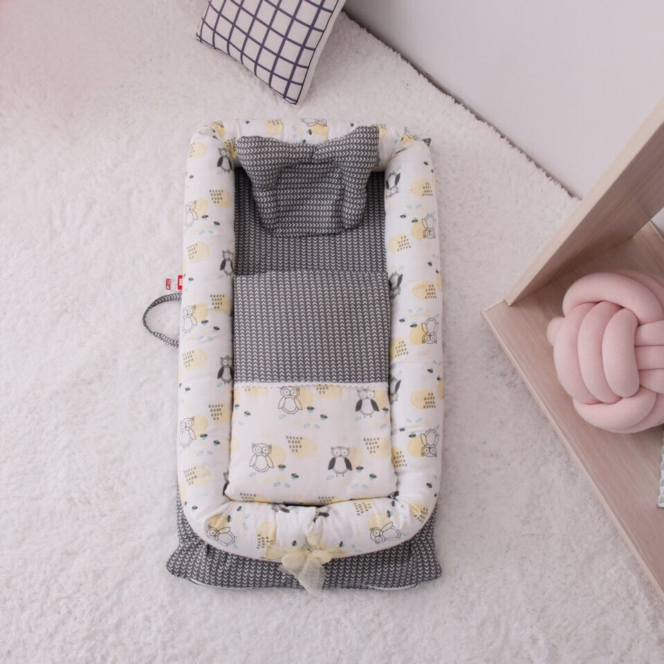 Portable Baby Bed: Lightweight & Easy to Fold - MAMTASTIC