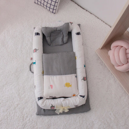 Portable Baby Bed: Lightweight & Easy to Fold - MAMTASTIC