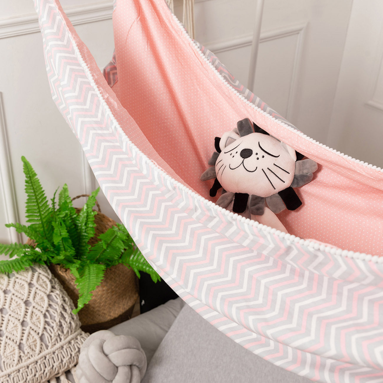 Indoor baby online hammock